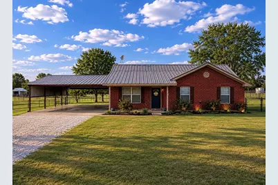 826 Gilliland Road, Springtown, TX 76082 - Photo 1