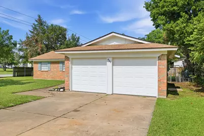 801 Gettysburg Place, Bedford, TX 76022 - Photo 3