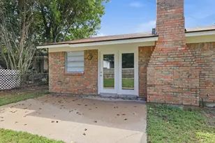 801 Gettysburg Pl, Bedford, TX 76022 - Photo 29