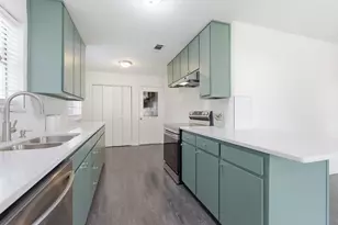 801 Gettysburg Pl, Bedford, TX 76022 - Photo 5
