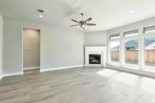 333 Cowling Dr, Little Elm, TX 75068 - Photo 3