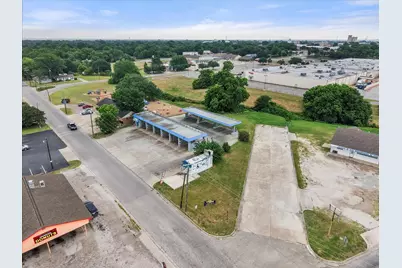 223 Oaklawn Drive, Corsicana, TX 75110 - Photo 13