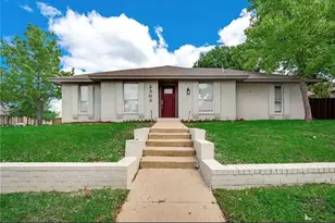 2303 Silverthorne Dr, Dallas, TX 75287 - Photo 1