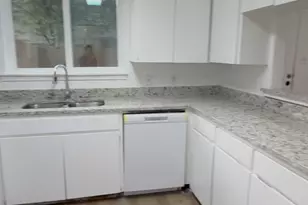 514 Norwood Circle E, Arlington, TX 76013 - Photo 7