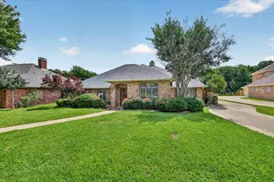 2317 Meandering Way, Arlington, TX 76011 - Photo 35