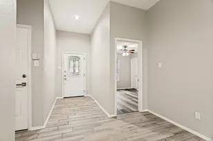 11812 Gold Creek Dr E, Fort Worth, TX 76244 - Photo 3