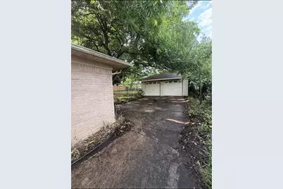 710 Valley View, Arlington, TX 76010 - Photo 3