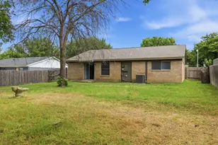 5725 Macneill Dr, Haltom City, TX 76148 - Photo 27