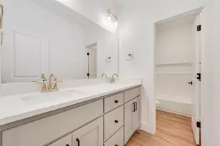 1807 Franklin Ave, Bonham, TX 75418 - Photo 3