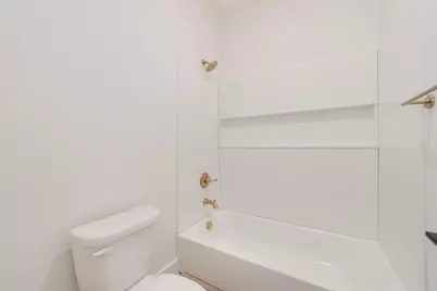 1807 Franklin Avenue, Bonham, TX 75418 - Photo 9