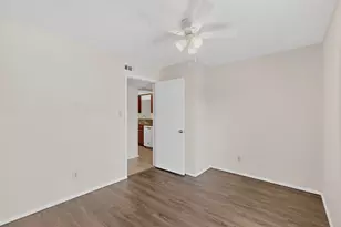 2317 Idlewood Dr, Arlington, TX 76014 - Photo 31