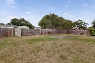2317 Idlewood Dr, Arlington, TX 76014 - Photo 39
