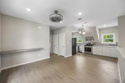 801 W Morphy Street, Fort Worth, TX 76104 - Photo 9