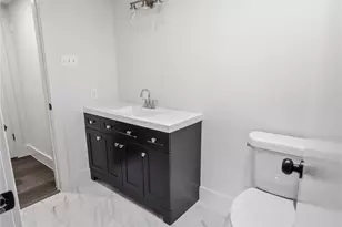 220 Robert St, Burleson, TX 76028 - Photo 11