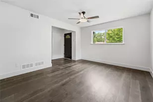 220 Robert St, Burleson, TX 76028 - Photo 17