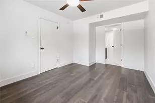 220 Robert St, Burleson, TX 76028 - Photo 9