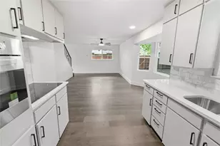 220 Robert St, Burleson, TX 76028 - Photo 29