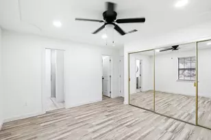 2421 Meadow Vw, Bedford, TX 76021 - Photo 15