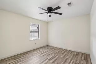 2421 Meadow Vw, Bedford, TX 76021 - Photo 21