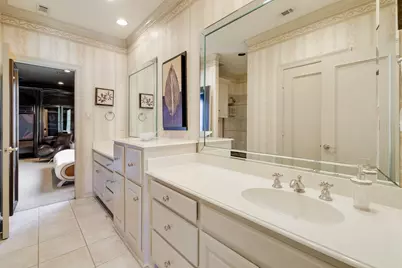 18729 Wainsborough Lane, Dallas, TX 75287 - Photo 23