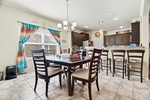 8909 Tenderfoot Ln, Aubrey, TX 76227 - Photo 9