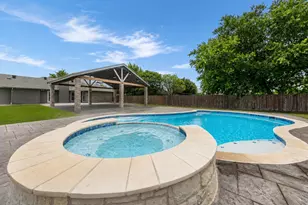 302 Anita Ln, Waxahachie, TX 75165 - Photo 1