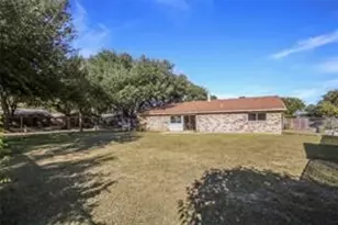 2614 Branch Oaks Dr, Garland, TX 75043 - Photo 5