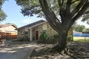 2614 Branch Oaks Dr, Garland, TX 75043 - Photo 3