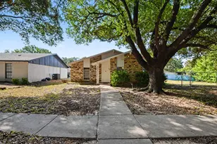 2614 Branch Oaks Dr, Garland, TX 75043 - Photo 1