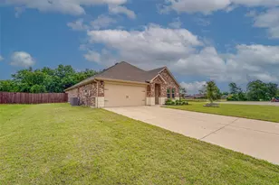 1519 Running Brk Ct, Kaufman, TX 75142 - Photo 1