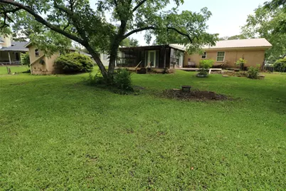 270 SE 26th St, Paris, TX 75460 - Photo 23
