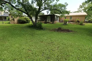 270 SE 26th St, Paris, TX 75460 - Photo 23