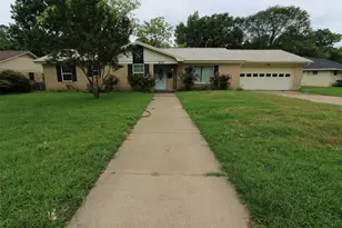 270 SE 26th St, Paris, TX 75460 - Photo 1