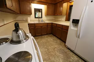 270 SE 26th St, Paris, TX 75460 - Photo 3
