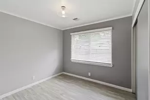 3408 Hanover Ln, Irving, TX 75062 - Photo 13