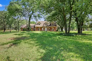 2811 N Shr Dr, Bonham, TX 75418 - Photo 3