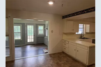 804 Carroll Drive, Garland, TX 75041 - Photo 7