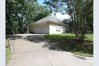 1912 Druid Lane, Fort Worth, TX 76112 - Photo 3