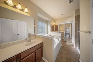 533 Shasta St, DeSoto, TX 75115 - Photo 9