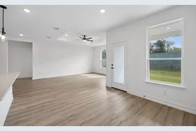 8620 Bur Oak Drive, Justin, TX 76247 - Photo 7