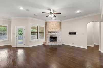 112 Stone Manor Drive, McGregor, TX 76657 - Photo 5