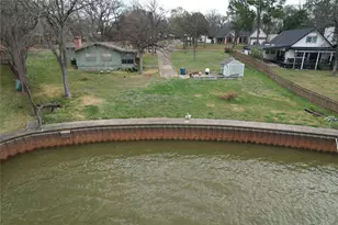 135 Island Park Dr, Gun Barrel City, TX 75156 - Photo 3