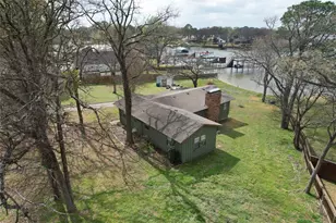 135 Island Park Dr, Gun Barrel City, TX 75156 - Photo 5