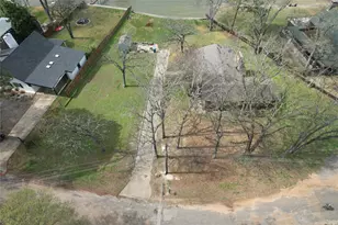 135 Island Park Dr, Gun Barrel City, TX 75156 - Photo 3