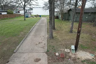 135 Island Park Dr, Gun Barrel City, TX 75156 - Photo 25