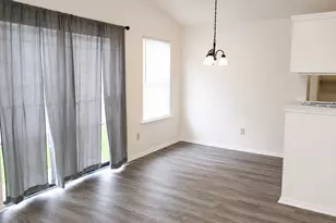 10339 Limestone Dr, Dallas, TX 75217 - Photo 5