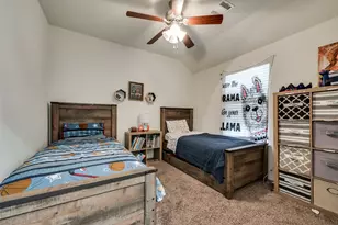 2420 Evening Stone Dr, Little Elm, TX 76227 - Photo 17