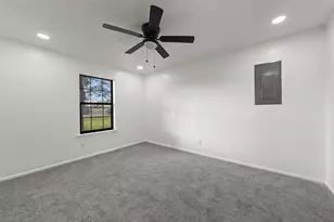139 Claire Newell Ln, Waco, TX 76705 - Photo 9