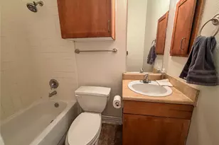 2410 S 2nd St, Waco, TX 76706 - Photo 9
