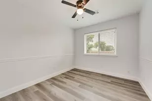 204 Hollywood Dr, Glenn Heights, TX 75154 - Photo 15